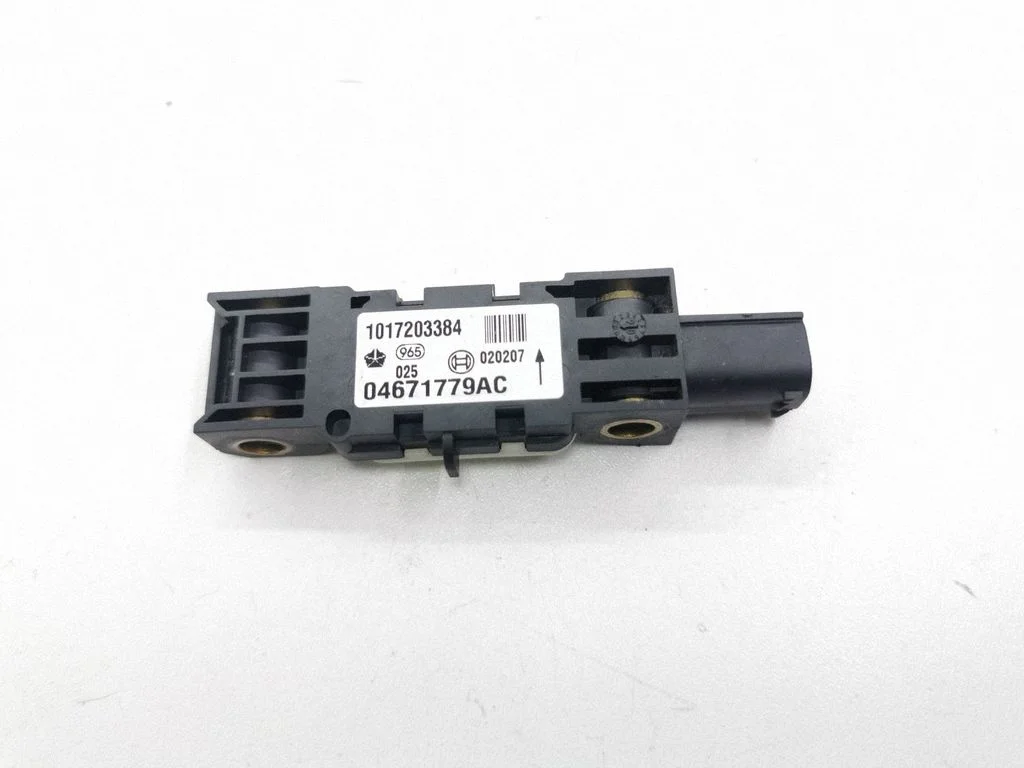 Drošības spilvenu trieciena sensors