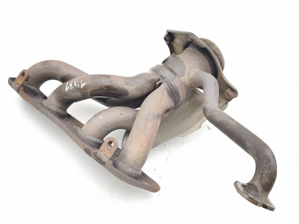 Exhaust manifold – Toyota Prius (XW30) (2009-2015)