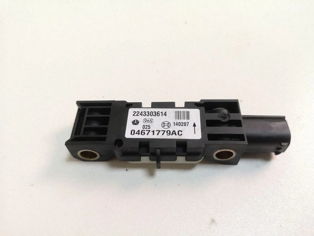Drošības spilvenu trieciena sensors