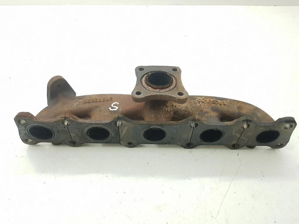 Exhaust manifold – Volvo XC60 (2009-2013)