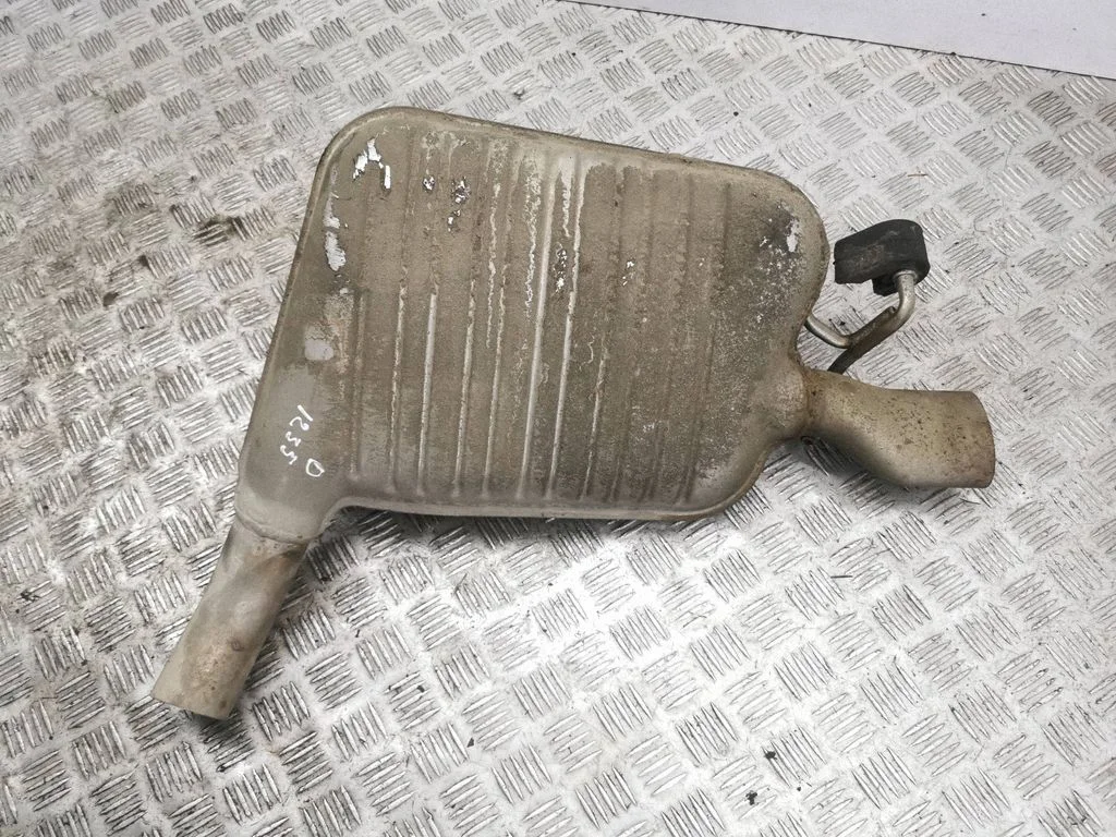 Muffler/silencer – right