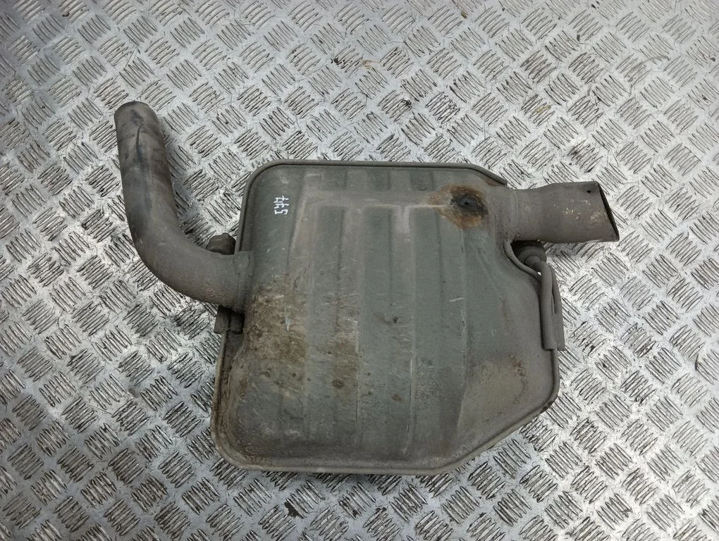 Muffler/silencer – front right