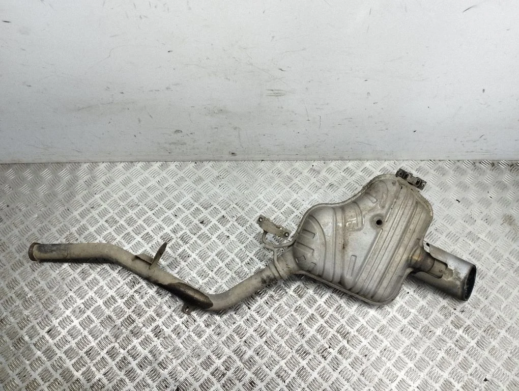 Muffler/silencer – left