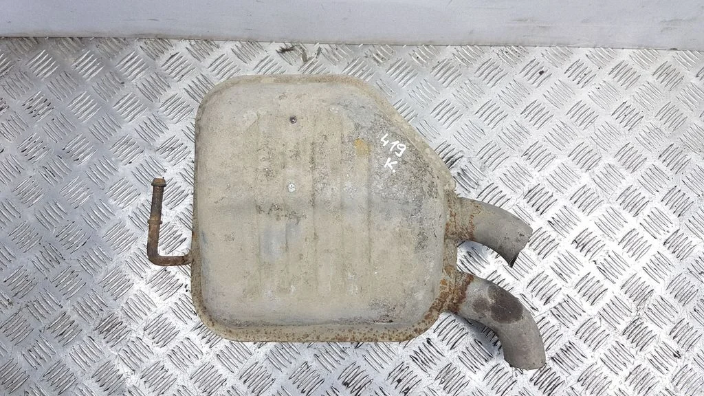 Muffler/silencer – left