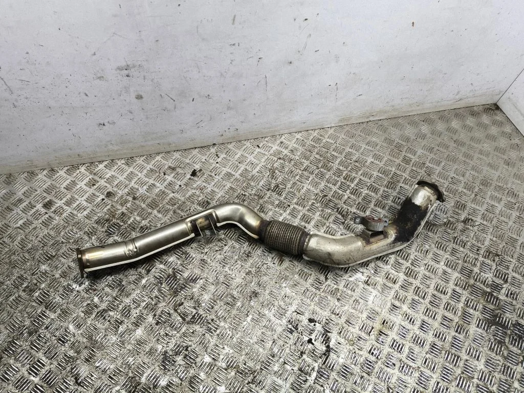 Exhaust flexible connection