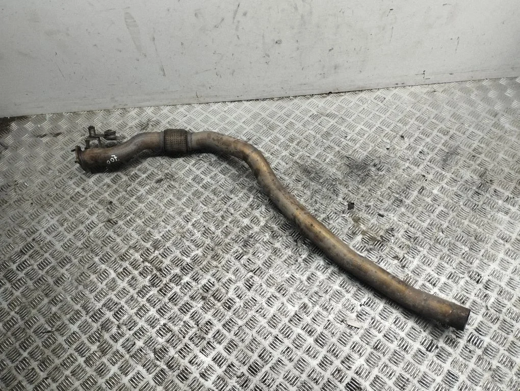 Exhaust flexible connection