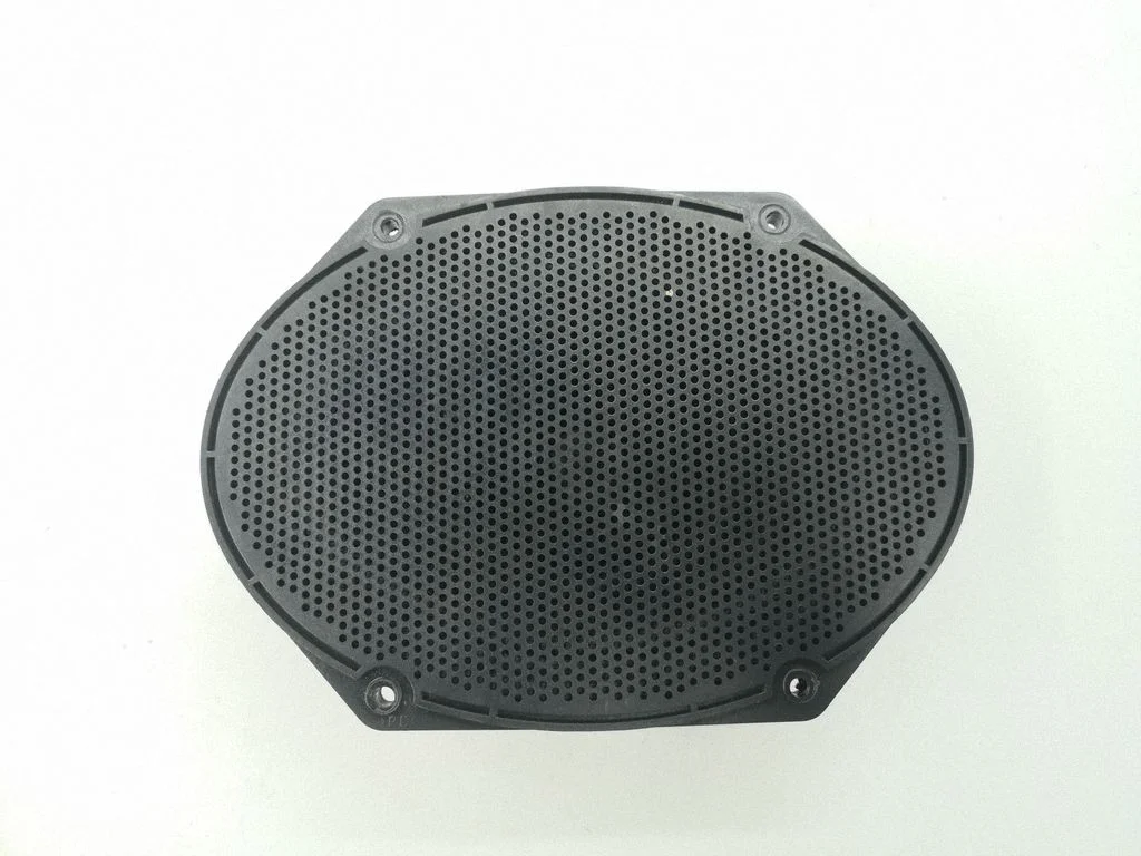 Skaļrunis (-ņi) aizmugurējās durvīs 5011362277