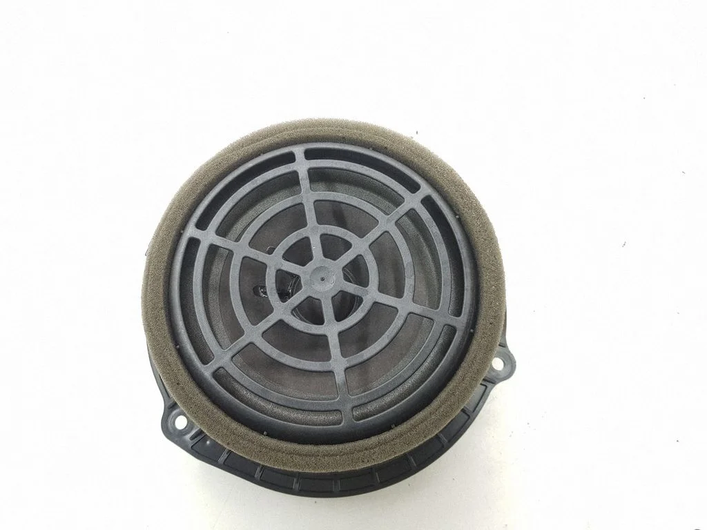 Rear door speaker – Audi A7 S7 4G (2011-2017)