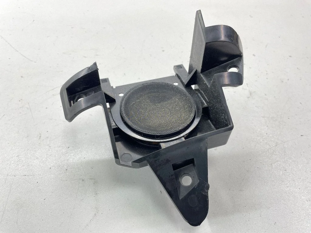 Rear door speaker – Chrysler Voyager (2008-2016)