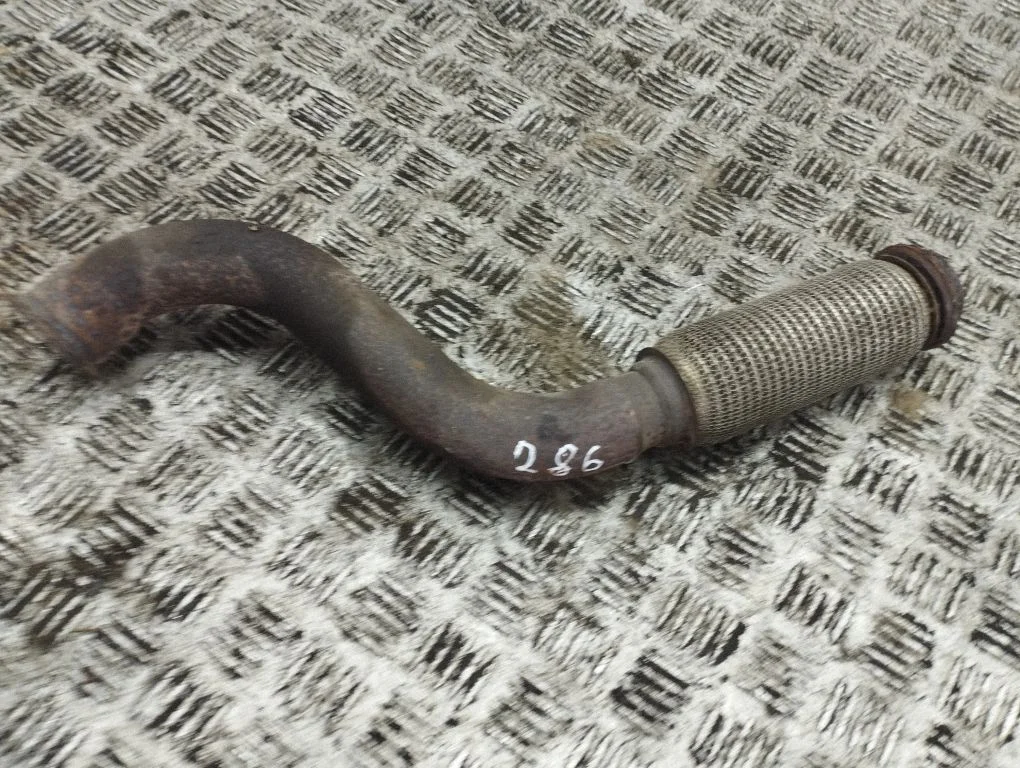 Exhaust flexible connection