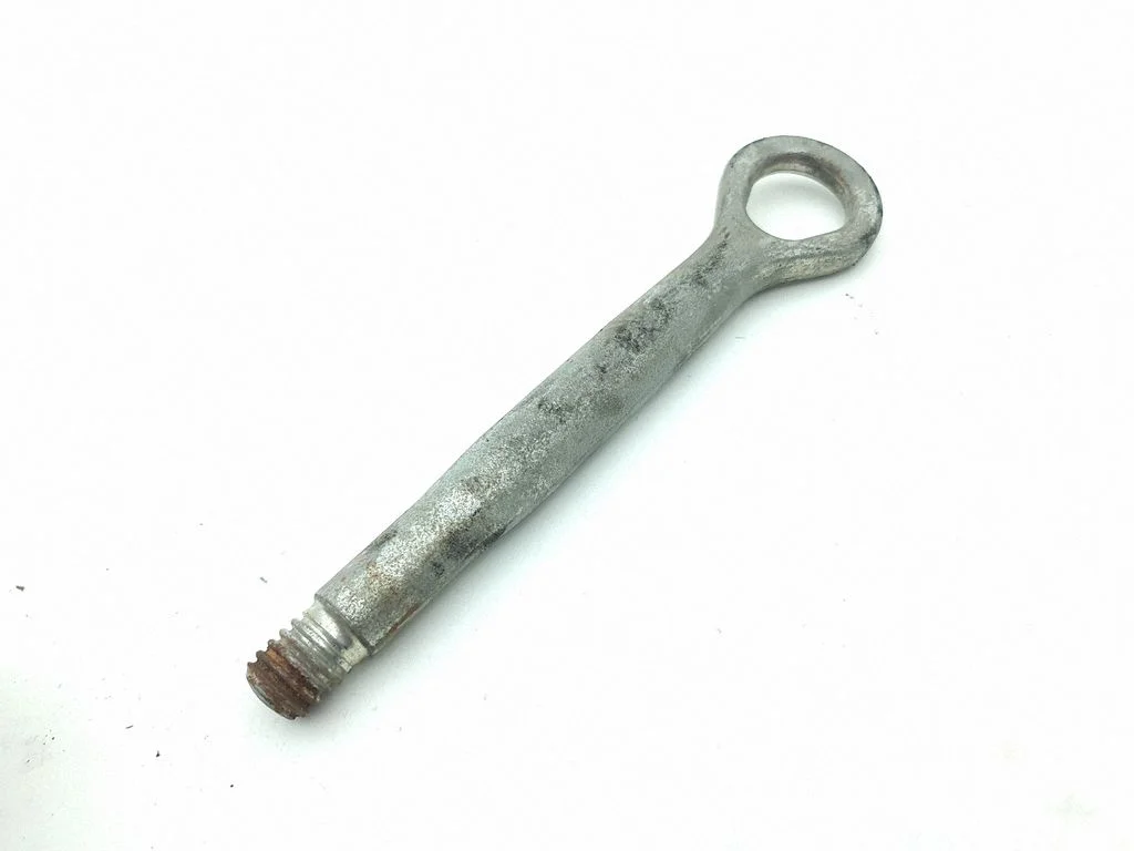 Towing hook eye