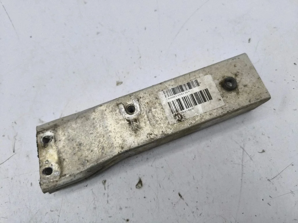 Absorber zderzaka przedniego – BMW i3 (2013-)