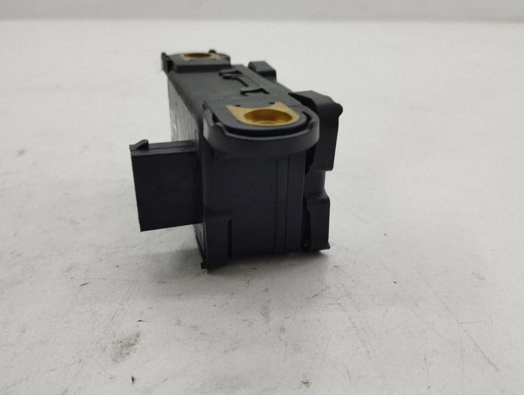 ESP acceleration yaw rate sensor 4670A423