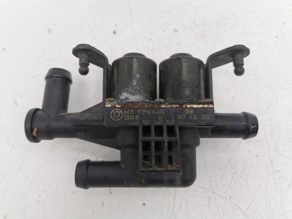 Coolant heater control valve – BMW 5 Series F10 F11 (2009-2016)