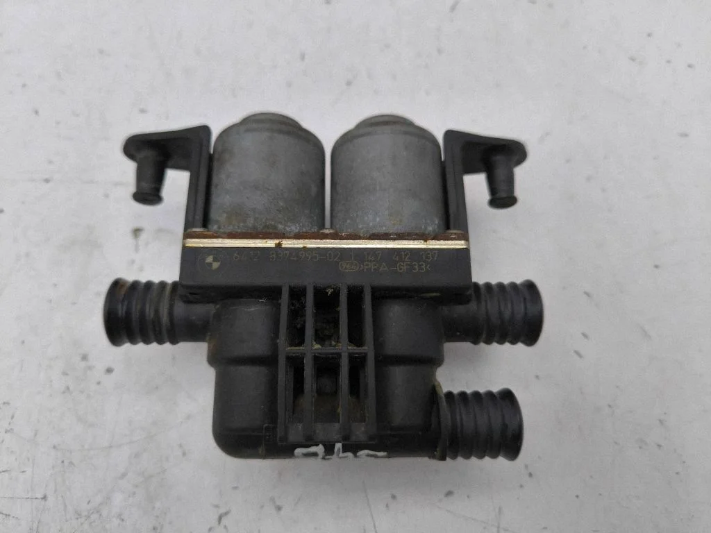 Coolant heater control valve – BMW X5 E53 (1999-2006)