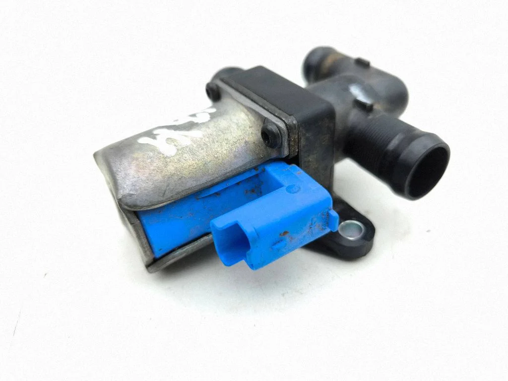 Coolant heater control valve EV700 – Renault Megane IV (2016-)