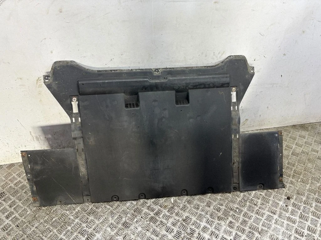 Rear underbody cover/under tray 600819100D