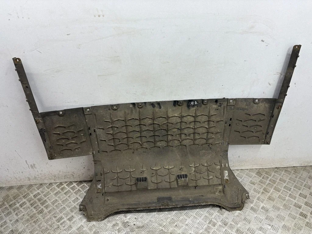 Rear underbody cover/under tray 600819100D