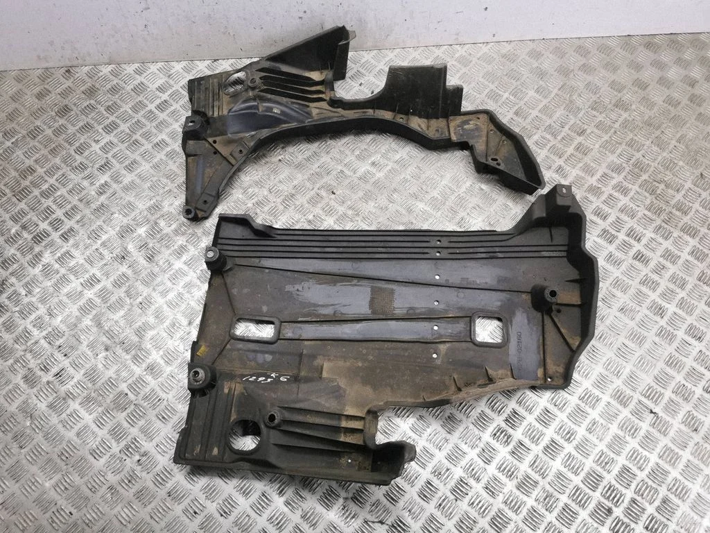 Rear underbody cover/under tray 5762802160