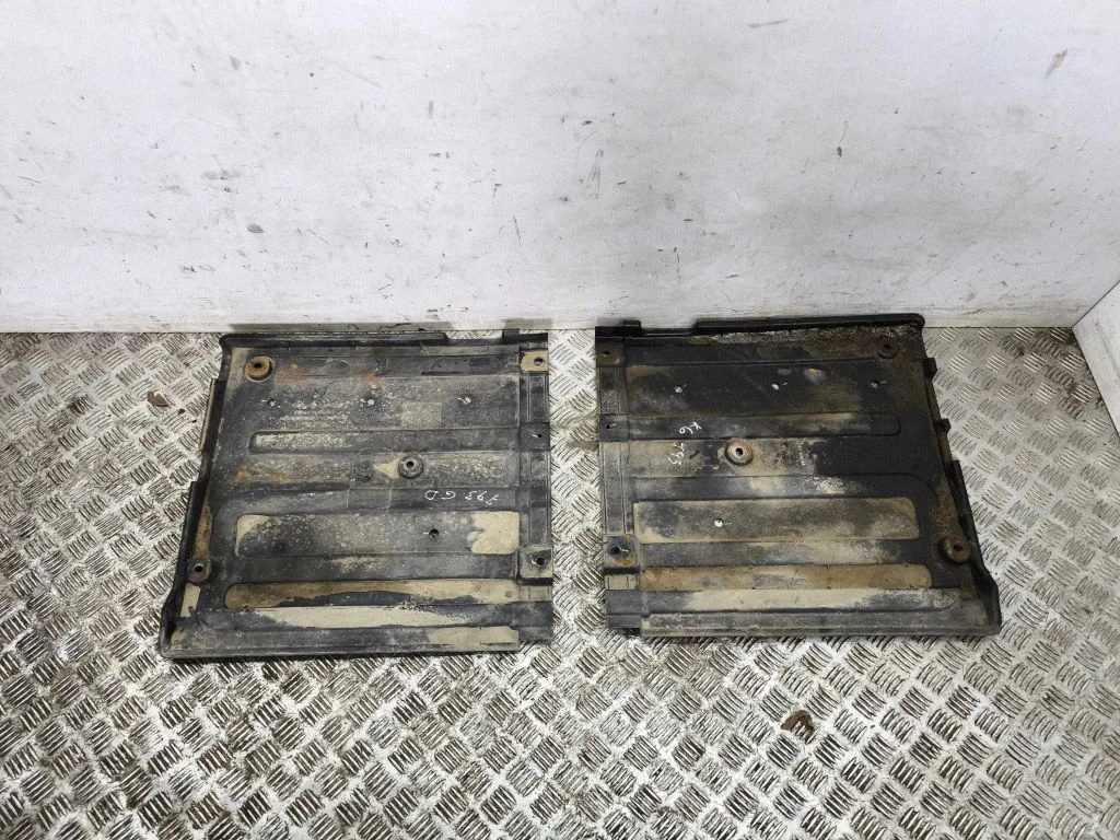 Rear underbody cover/under tray 841473Z000