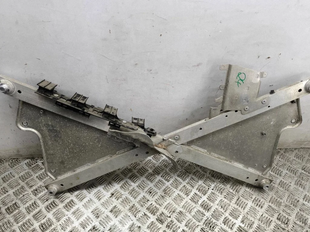 Aizmugurējās balstiekārtas apakšas aizsargs