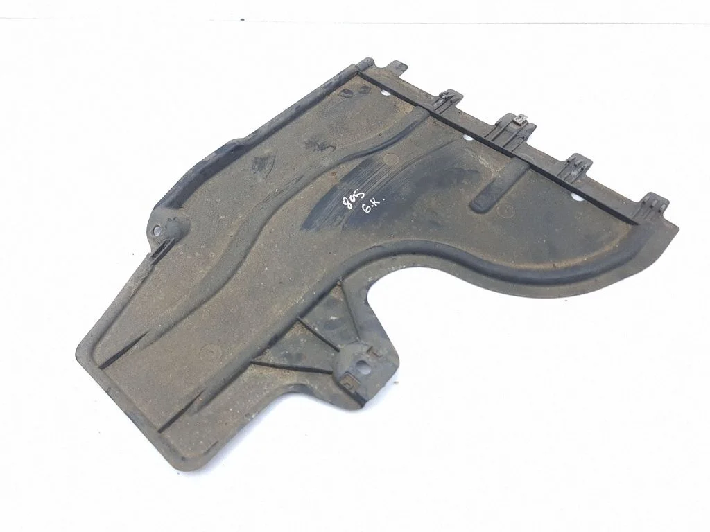Tagavedrustuse põhjakaitse – Seat Leon IV (2020-)