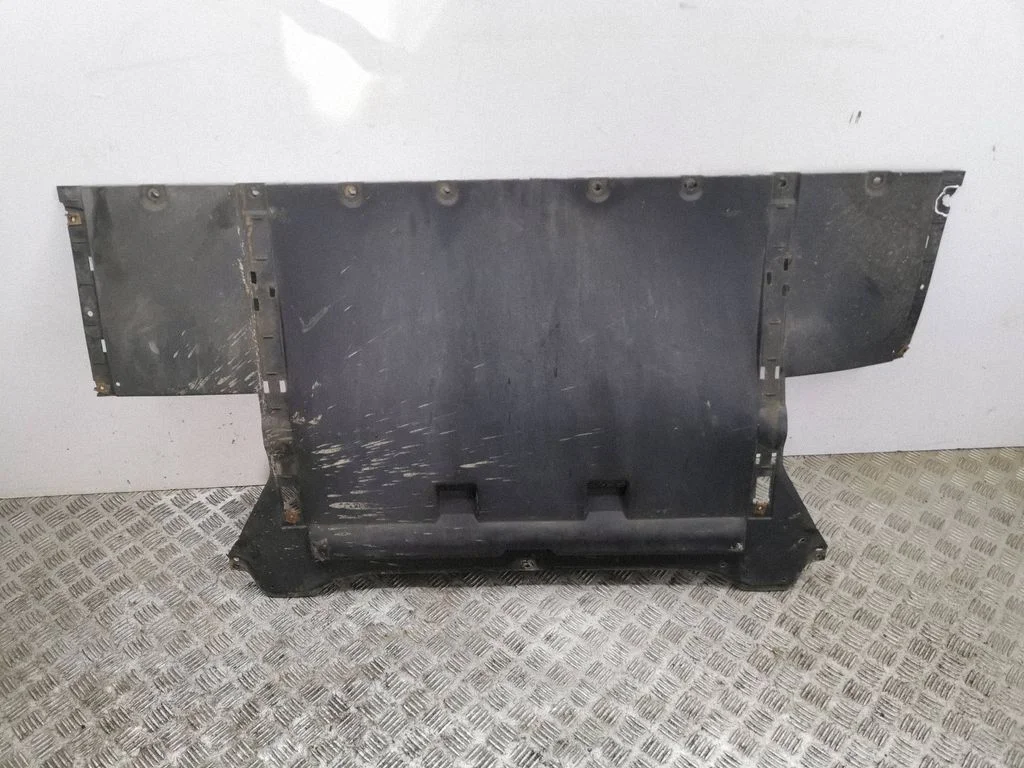 Rear underbody cover/under tray 600819100D