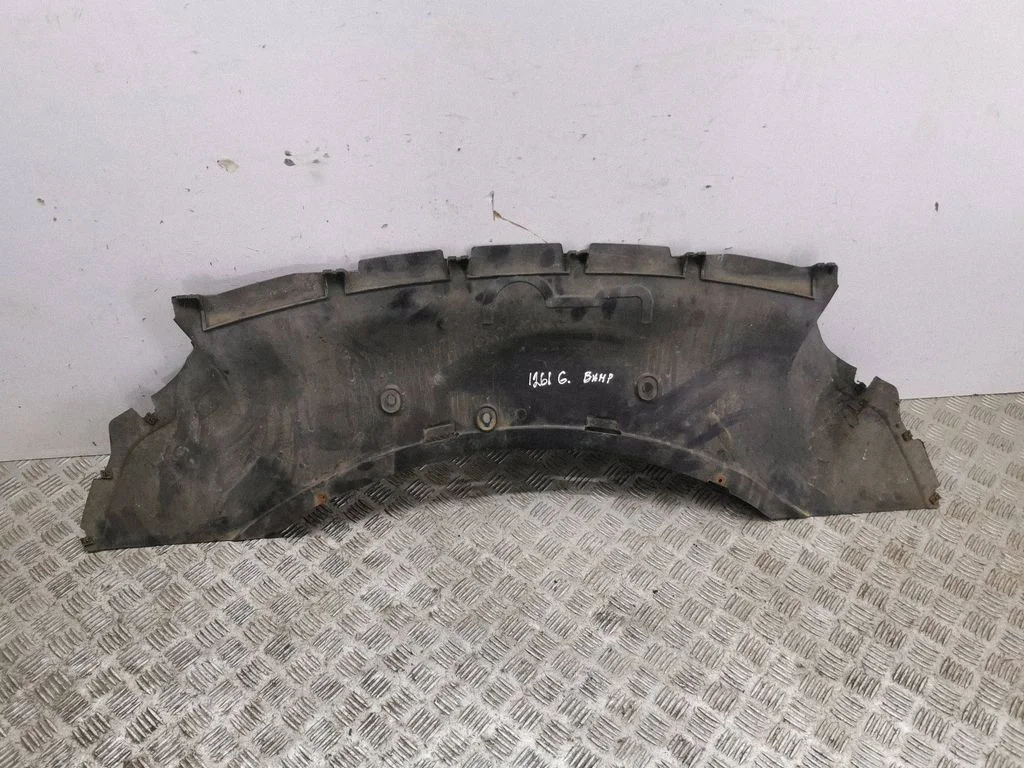 Rear bumper underbody cover/under tray