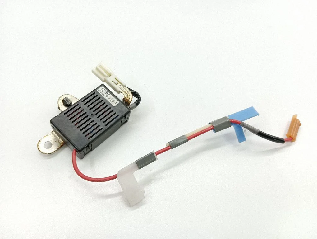 Aerial antenna filter – Lexus GS 300 350 430 450H (2005-2012)