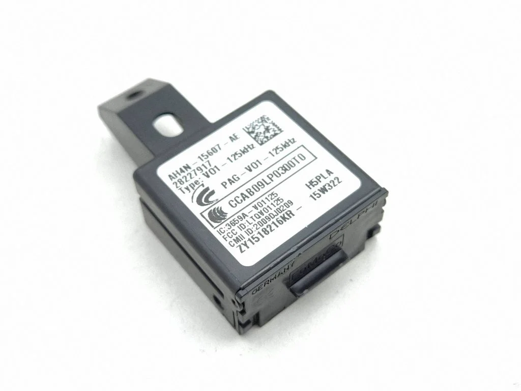 Imobilaizera vadības bloks AH4N15607AE