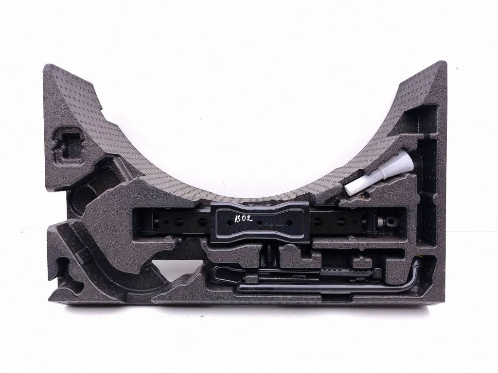 Tool set M8a219G381BE