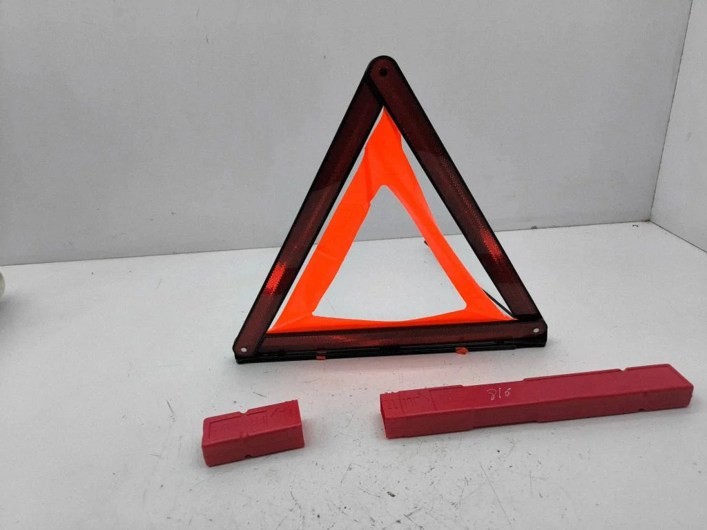 Emergency warning sign – Audi A7 S7 4G (2011-2017)