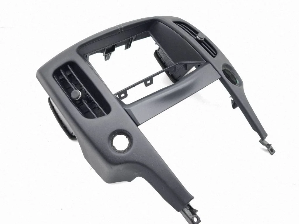Radio/GPS head unit trim P12910B19000