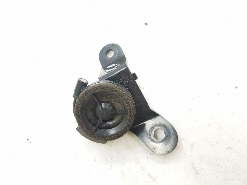 Augstfrekvences skaļrunis (-ņi) priekšējās durvīs 963101D200