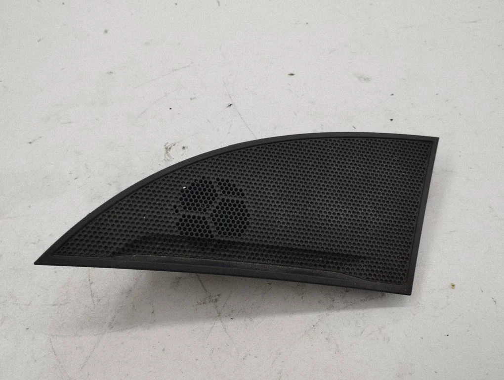 Front door high frequency speaker 13352045