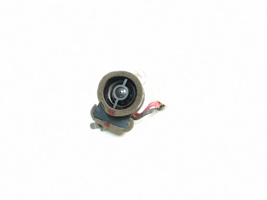 Front door high frequency speaker – right