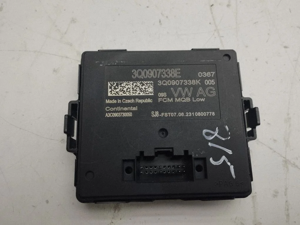 Light module LCM 3Q0907338E