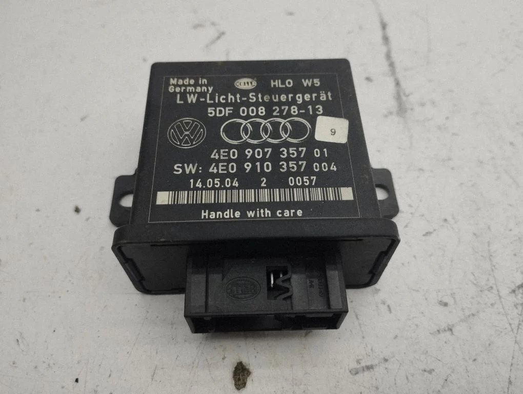 Light module LCM 4E0907357