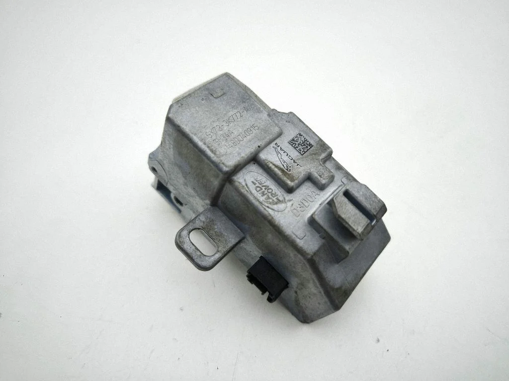 Steering wheel lock – Jaguar XE (2015-)