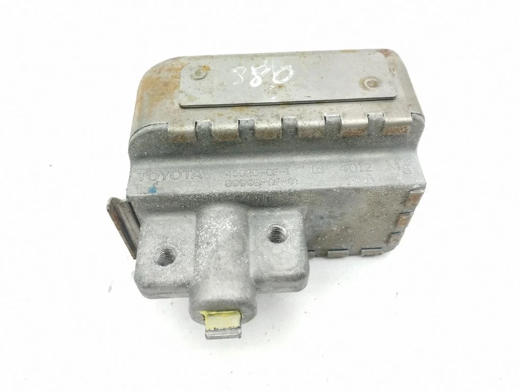 Rooli lukk – Toyota Corolla Verso AR10 (2004-2009)