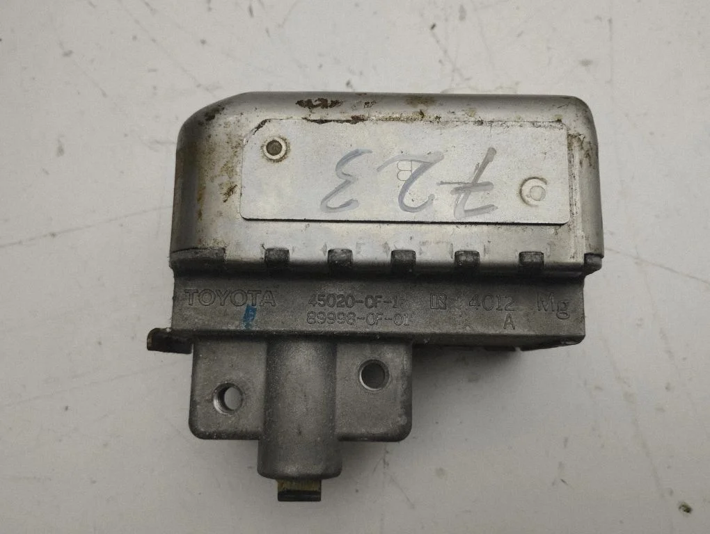Rooli lukk – Toyota Corolla Verso AR10 (2004-2009)