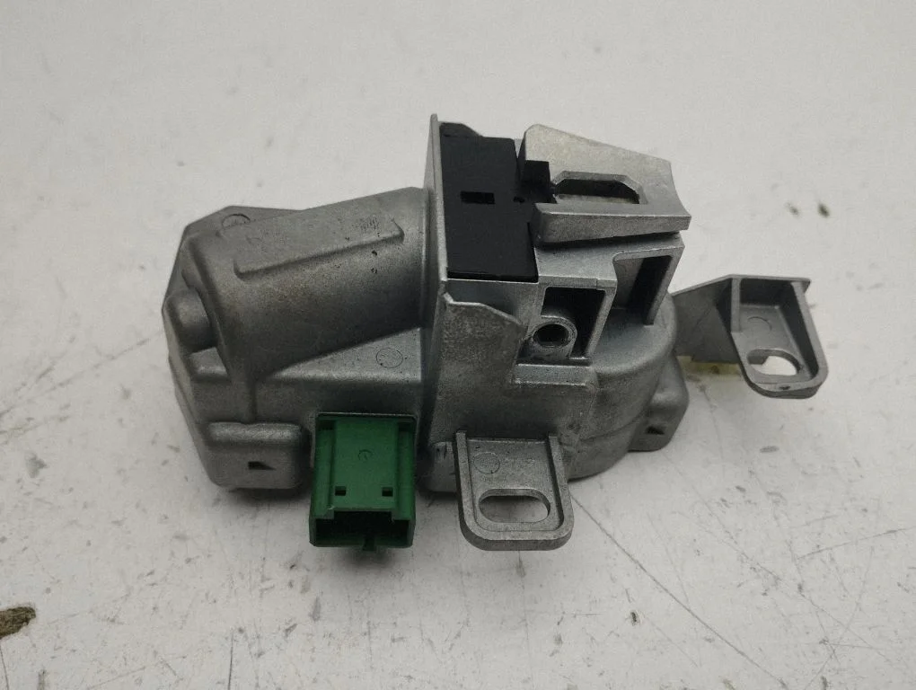 Steering wheel lock – Volvo XC60 (2009-2013)