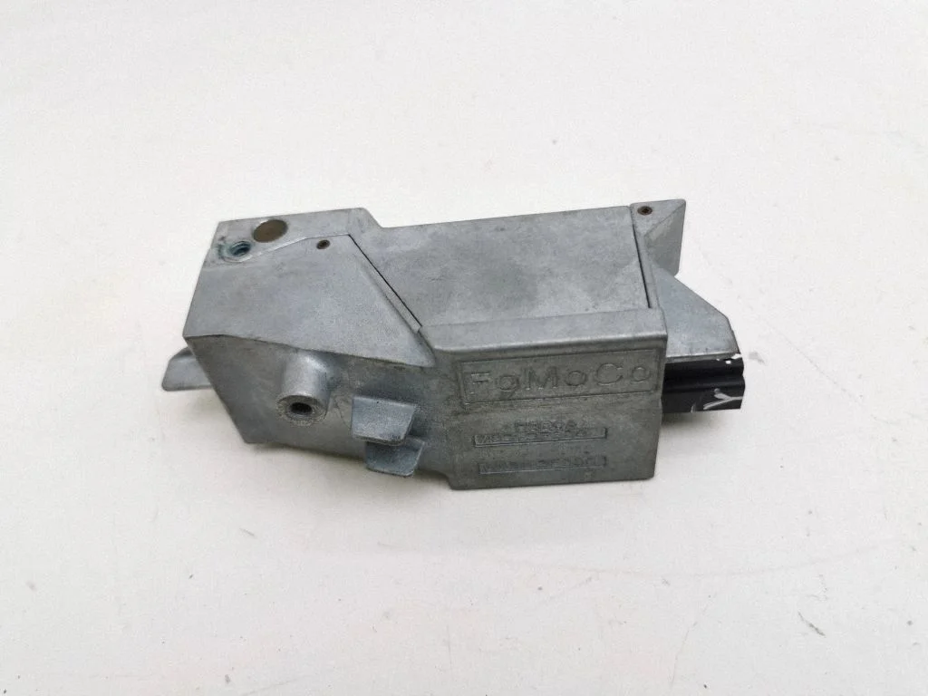 Steering wheel lock – Ford C-MAX II (2010-2019)