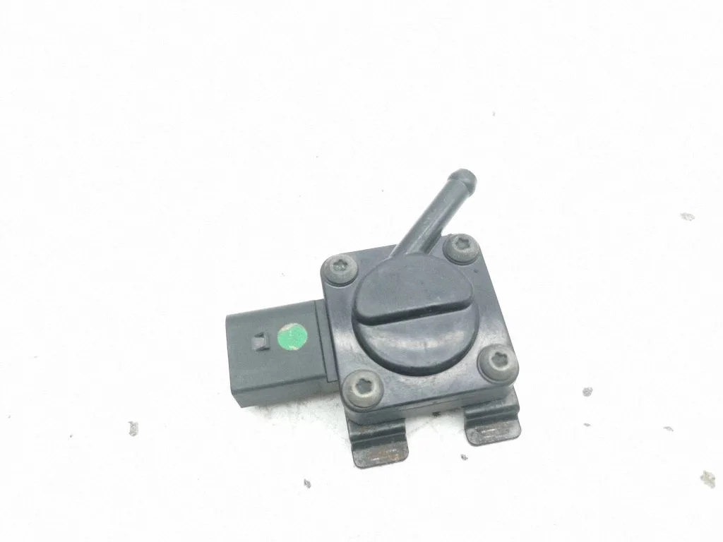Exhaust gas pressure sensor 7789219