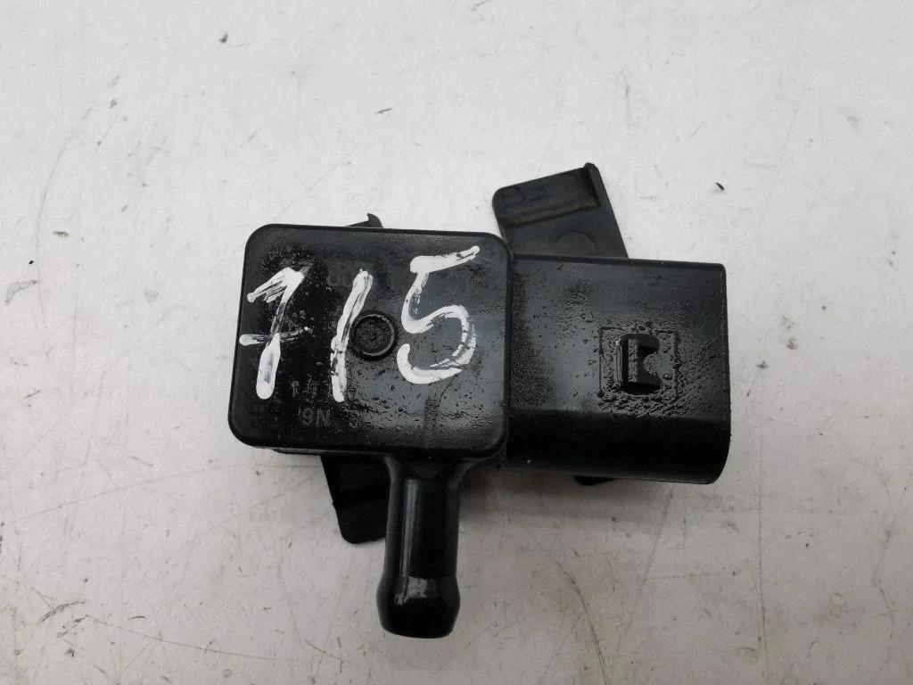 Exhaust gas pressure sensor 7807152