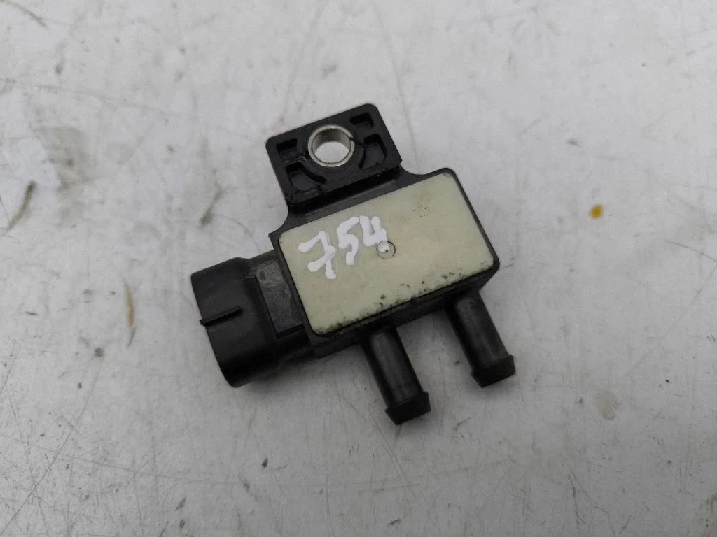 Exhaust gas pressure sensor – Toyota Corolla E210 E21 (2018-)
