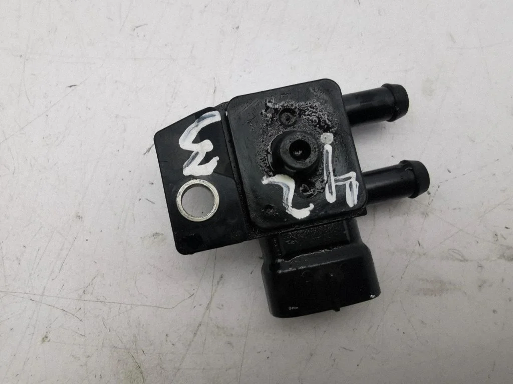 Exhaust gas pressure sensor – Hyundai Santa Fe (2006-2012)