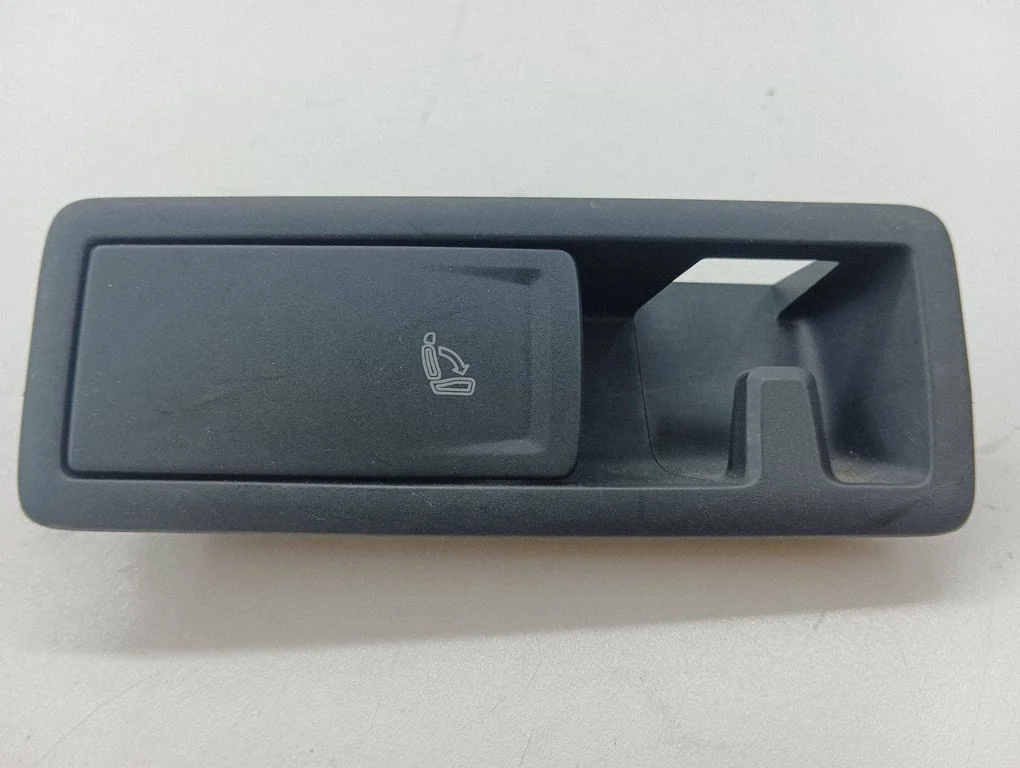Seat back rest control lever/handle – Seat Ateca (2016-)