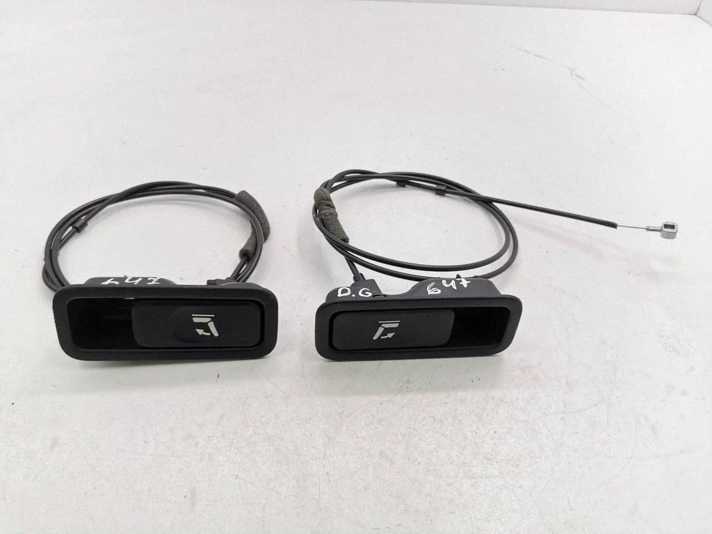 Seat back rest control lever/handle 886454957R