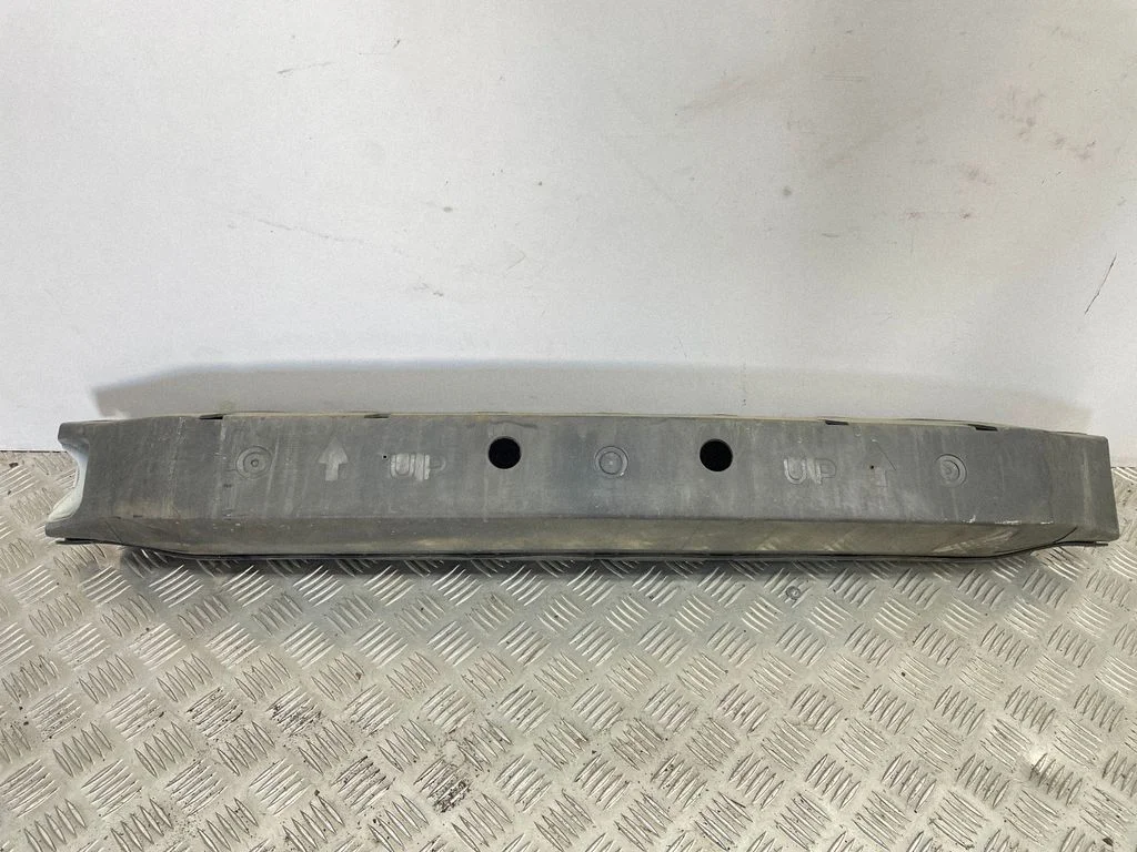 Front bumper support beam – Volvo XC60 (2009-2013)